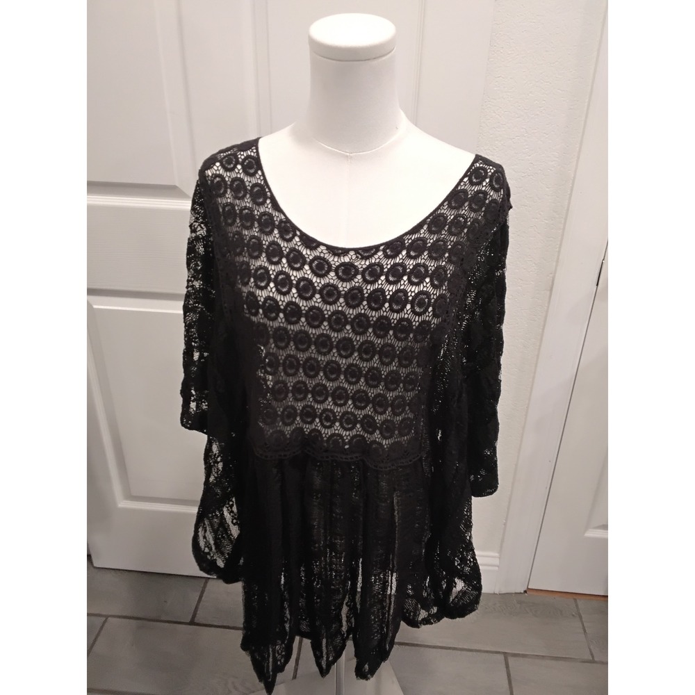 Cato Woman Black Lace Poncho Top Sheer Crochet Medallion Plus Size 18/20W